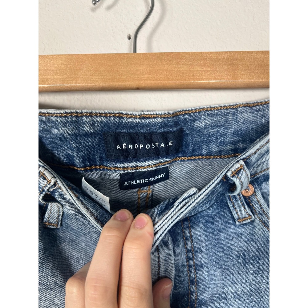Aeropostale Athletic Skinny Jeans Mens 28x32 Light Wash Distressed Ripped Blue - Picture 4 of 6